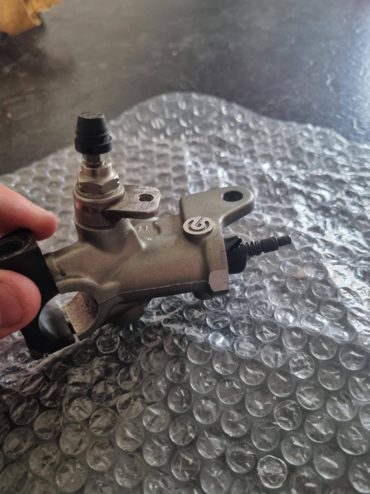Maitre cylindre brembo pr19 ref x18 11c26 — photo 1