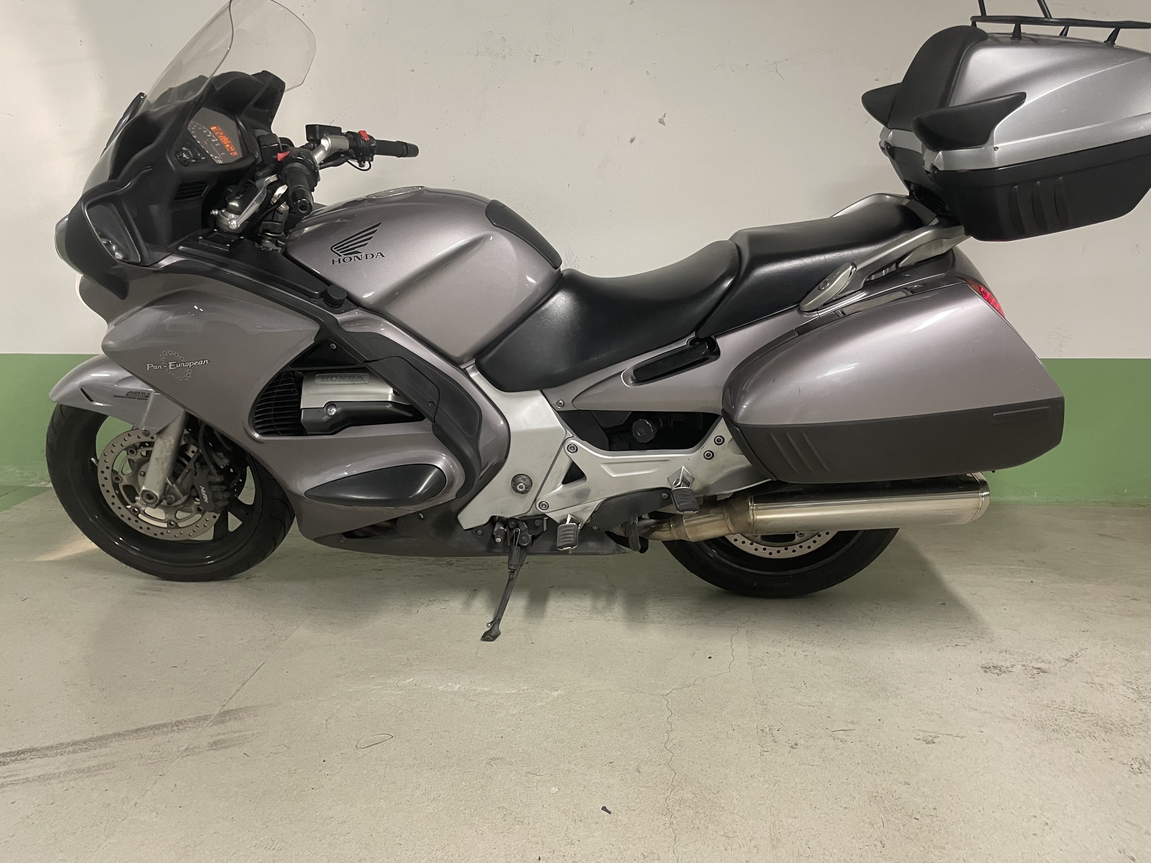 HONDA Pan European — photo 1